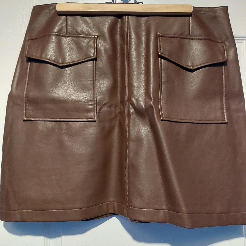 Dex Chocolate Faux Leather Skirt with Pockets